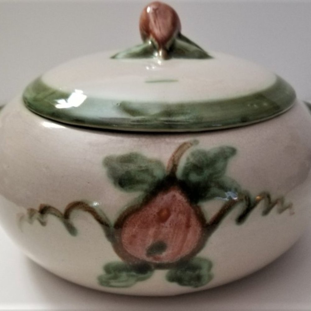 Vintage John B. Taylor Ceramics Casserole Dish - Picture 9 of 15